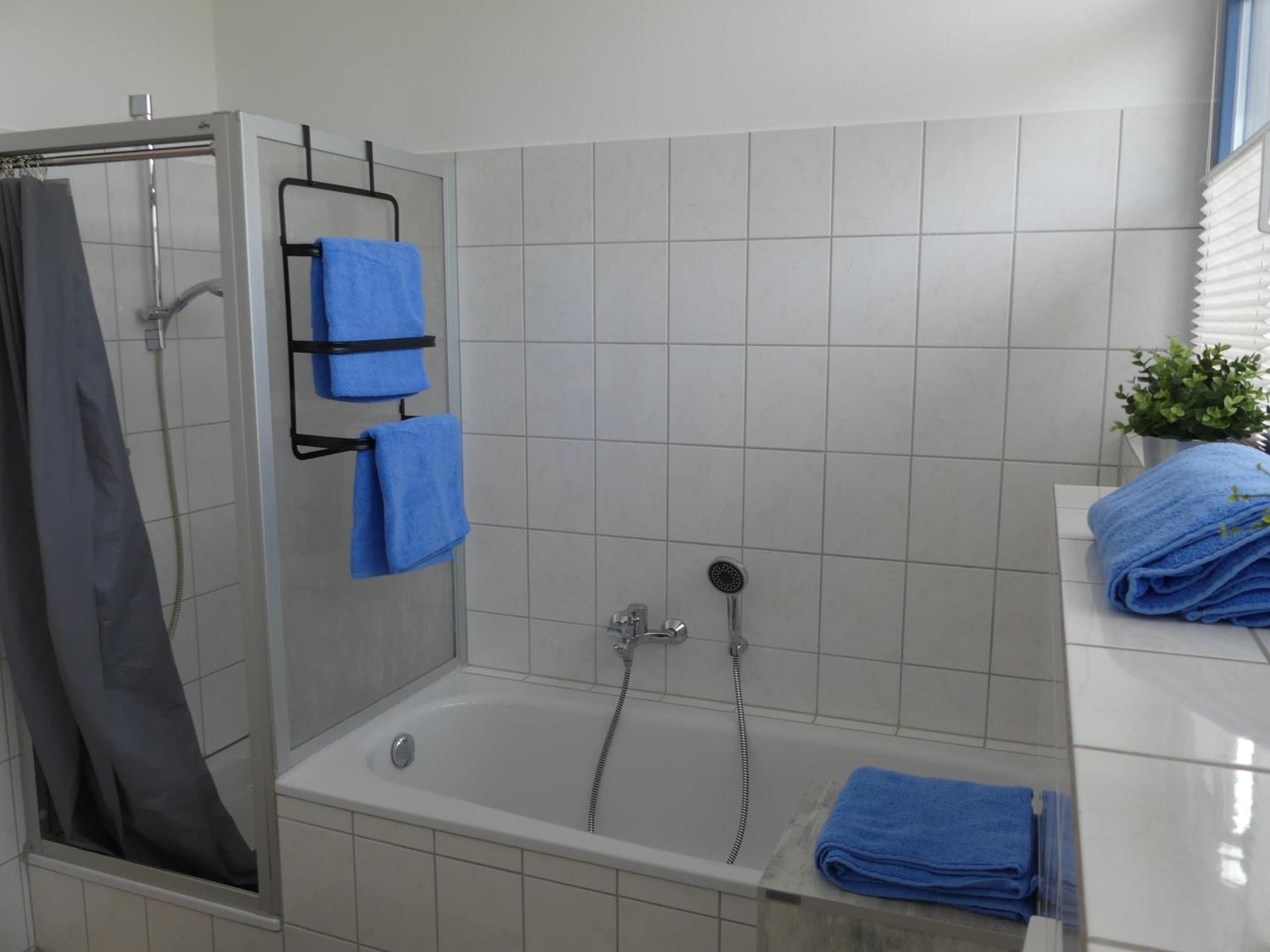 Apartment-Koeln-Bonn, Ihr Zuhause auf Zeit. Wesseling Exterior foto